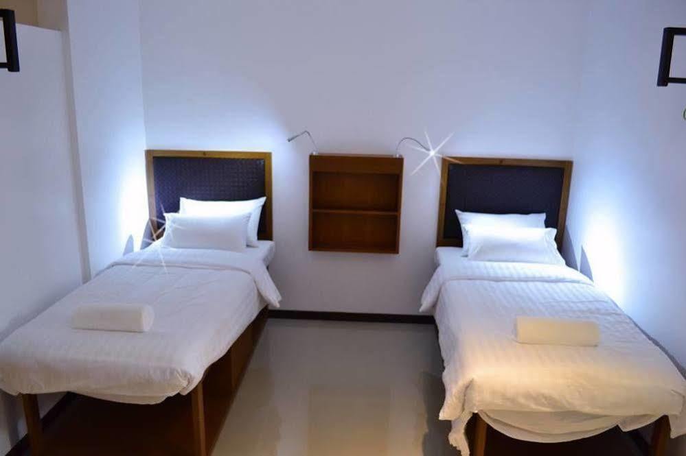 The Lantern Hostel, Chalong ,Phuket מראה חיצוני תמונה